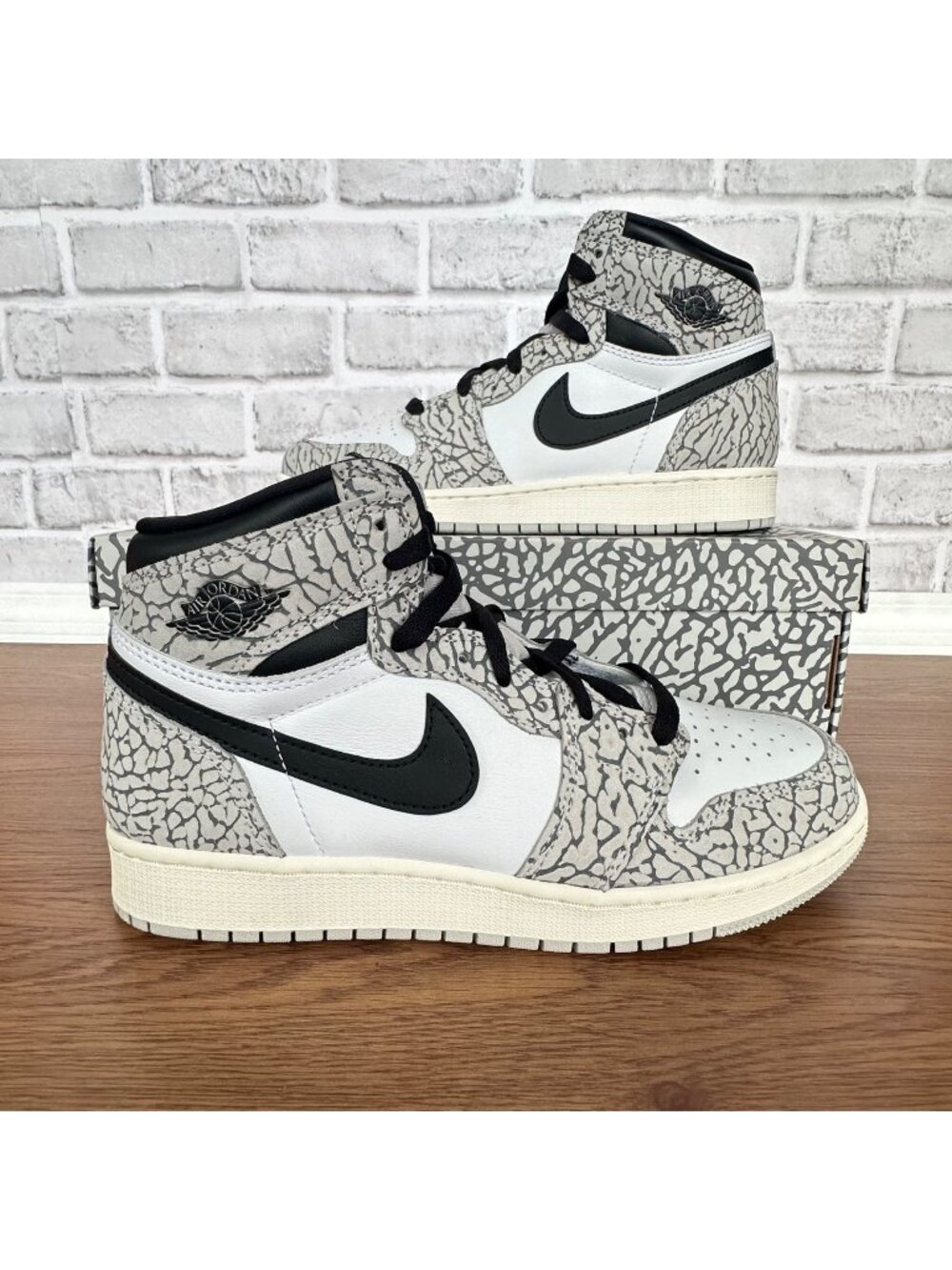 ❤️Air Jordan 1 Retro High OG GS 6.5Y Big Kid Shoes Gray Elephant Skin FD1437-052